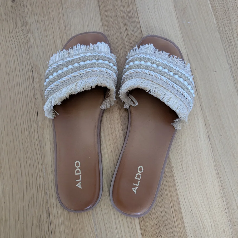 ALDO Women's Tan Fringe Slide Sandals - Picture 3 of 6